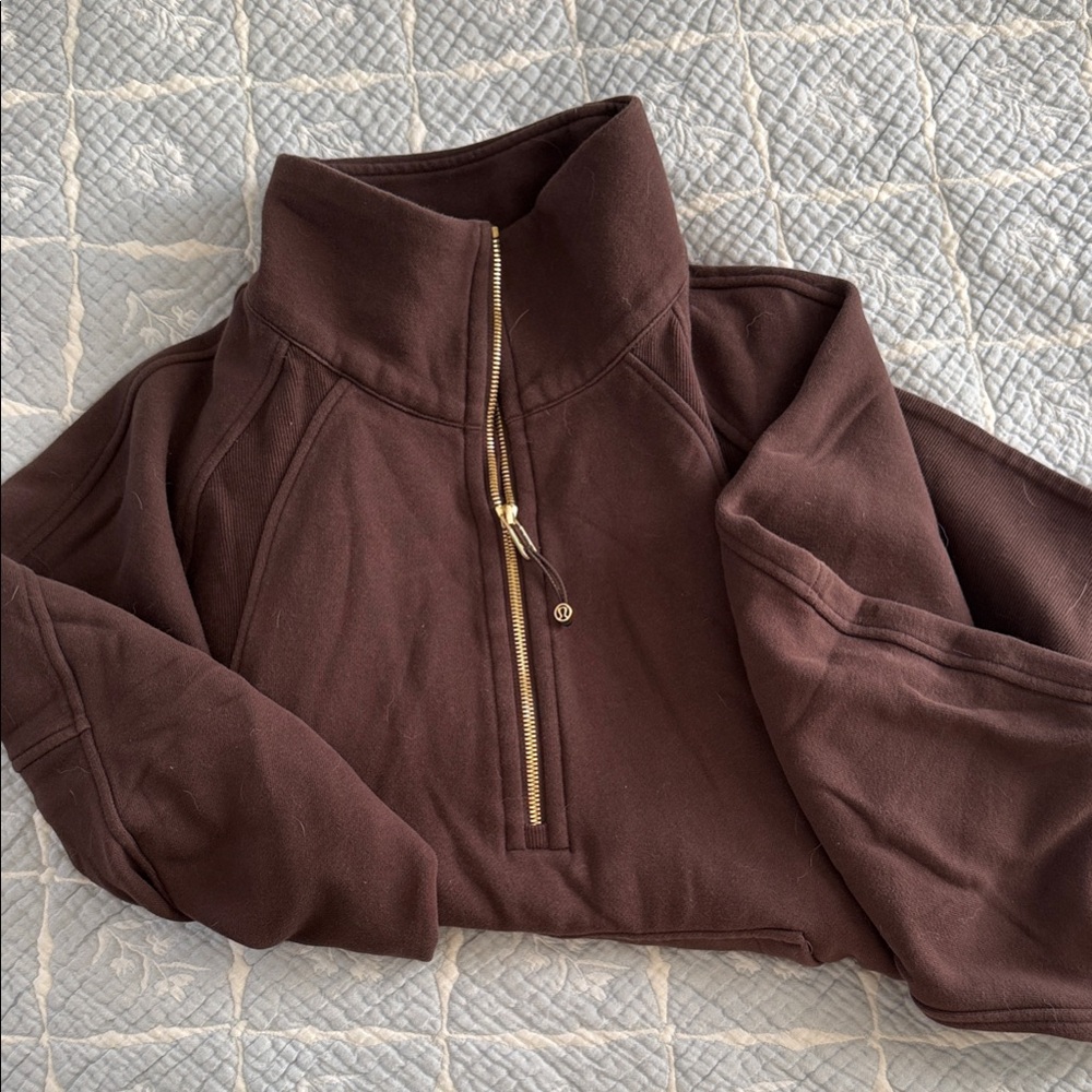 Lululemon Brown / Gold quarter zip